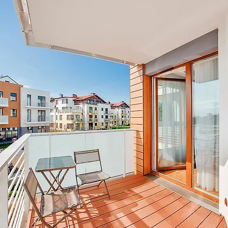 Marina Katy Rybackie, Sun & Snow *