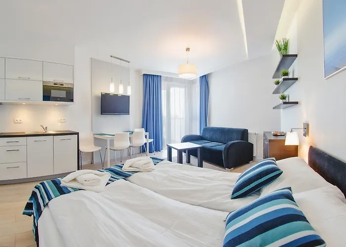 Marina Katy Rybackie, Sun & Snow *