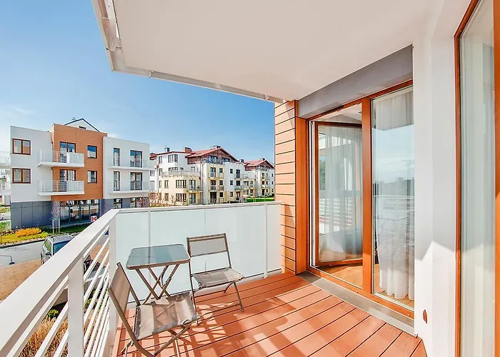 Marina Katy Rybackie, Sun & Snow *